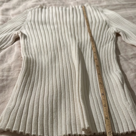 Vintage Burberry Cream Sweater - Picture 7 of 7